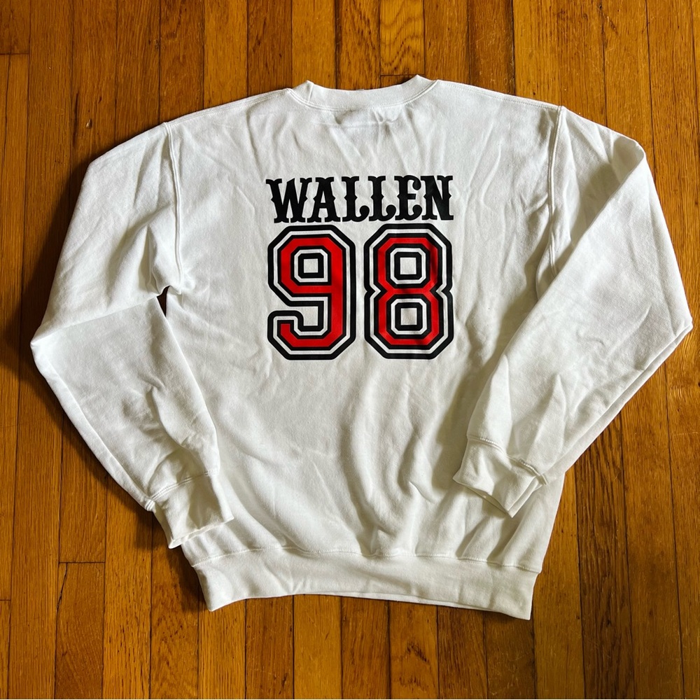 ETSY: Morgan Wallen x ‘98 Atlanta Braves Sweatshirt: GREAT GIFT